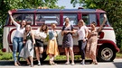 Die Landfrauen, von links: Magdalena Kaiser, Anna-Maria Stürzer, Franziska Schömig, Sandra Grundner, Katharina Förg, Barbara Friedmann und Anja Floßmann. | Bild: BR/Moritz Sonntag