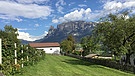 Blick vom Schlosshof in Siffian auf den Schlern. | Bild: BR/Felix Kempter