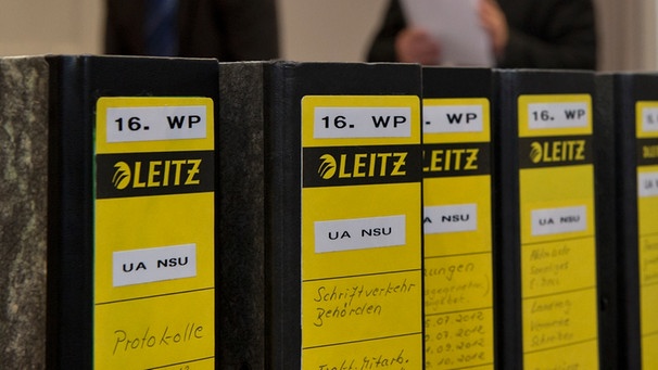 Akten im NSU-Untersuchungsausschuss im Bayerischen Landtag | Bild: dapd / Jörg Koch