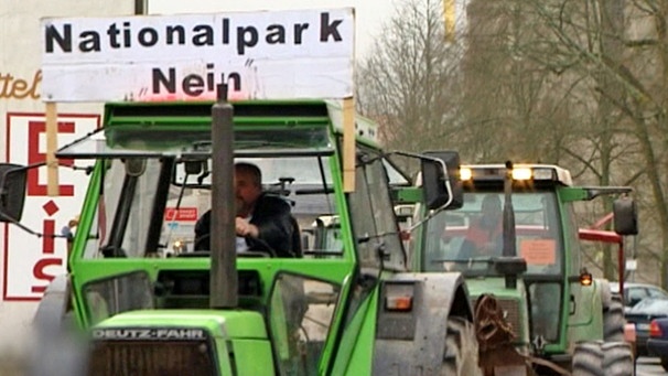 Protest gegen den Nationalpark Steigerwald  | Bild: BR