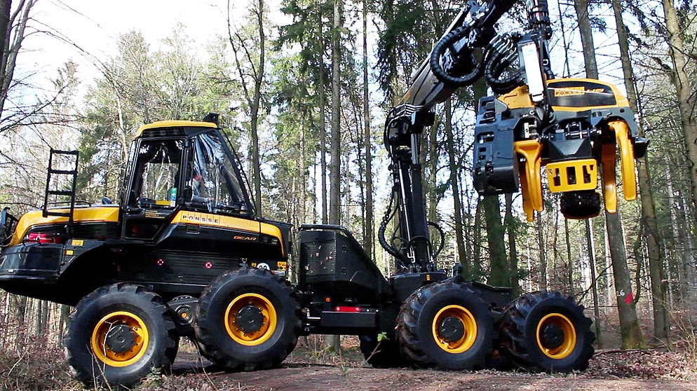 Forstwirtschaft: Der Erste Tag Mit Einem Neuen Harvester | Unser Land ...