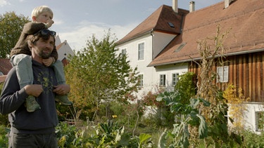 Das ehemalige Garten- und Komödienhaus des Klosters in Steingaden wird heute von Familie Mikutta bewohnt. | Bild: BR/Detlef Krüger