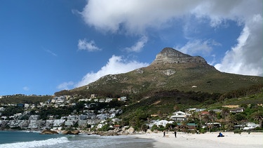 Strand in Kapstadt, Südafrika. | Bild: Bewegte Zeiten Filmproduktion GmbH/BR/Gerrit Mannes