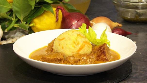 Kalbsrahmgulasch mit "Wolpertinger Knödel" | Bild: BR