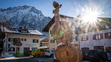 Platz in Mittenwald | Bild: BR / Nina Schlesener