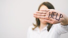 Hand mit Aufschrift "Help" | Bild: Colourbox