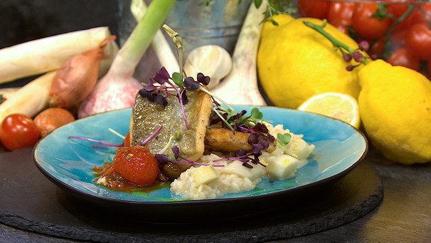 Saibling mit Spargel-Risotto und Tomaten-Kräuter-Salsa | Bild: BR