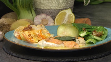 Fisch-Saltimbocca mit Pak-Choi-Gemüse und Süßkartoffel-Gratin | Bild: Wir in Bayern