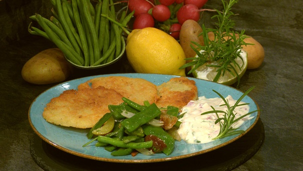 Baggers mit lauwarmem Bohnensalat und Radieschen-Kräuter-Quark | Bild: Wir in Bayern