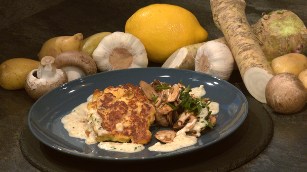 Kaspressknödel mit Meerrettichsoße und Champignon-Salat | Bild: Wir in Bayern