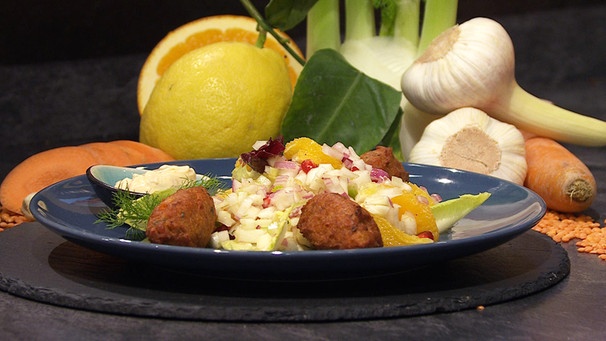 Karotten-Nocken mit Orangen-Fenchel-Salat und scharfer Aioli | Bild: BR