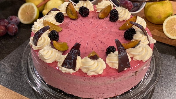 Brombeer-Zwetschgen-Torte | Bild: BR