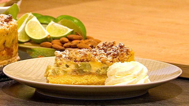 Rhabarberkuchen mit Limetten-Mandel-Streusel | Bild: BR