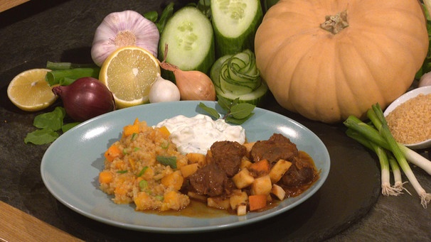 Download: Herbstgulasch mit Bulgur und Minz-Joghurt | Rezepte | Wir in ...