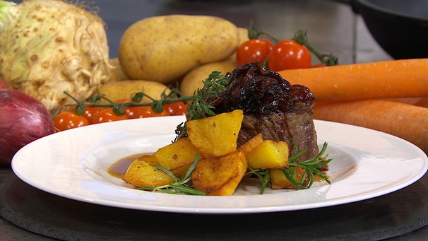 Wir in Bayern | Rezepte: Filetsteaks mit Balsamico-Zwiebeln und ...