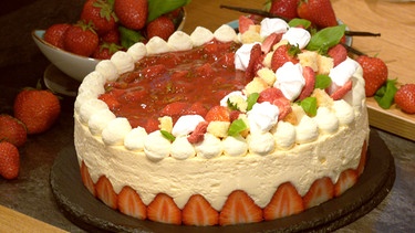 Bayrisch-Creme-Torte mit Erdbeeren | Bild: BR