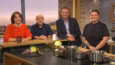 Sabine Abel, Gruselgeschichtensammler Karl-Heinz Reimeier, Moderator Michael Sporer und Diana Burkel | Bild: Wir in Bayern