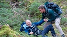 Markus versucht sein Möglichstes, aufzustehen. | Bild: ARD/WDR / Christof Arnold