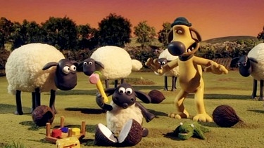 Timmy knackt die Nuss! Kleine Schafe haben doch manchmal die besten Ideen. | Bild: Aardman Animations Ltd./BR/WDR