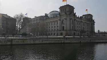 Das Reichstagsgebäude in Berlin. | Bild: BR/Stefan Zanev
