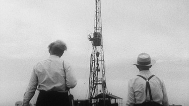 Mit Peter von Zahn quer durch die USA anno 1956: ein Ölbohrturm in Kansas. | Bild: BR/NDR