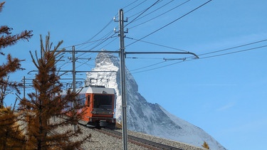 Gornergratbahn mit Matterhorn. | Bild: BR/SWR/Alexander Schweitzer