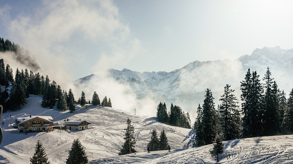 Skifahren in den bayerischen Alpen. | Bild: BR/Fabian Stoffers