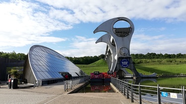 Das Falkirk Wheel ist ein beeindruckendes Schiffshebewerk am Forth and Clyde Canal in Schottland. Die für den Bau verwendete Riesenrad-Technik macht es einmalig auf der Welt. | Bild: HM Productions Manitoba Inc.