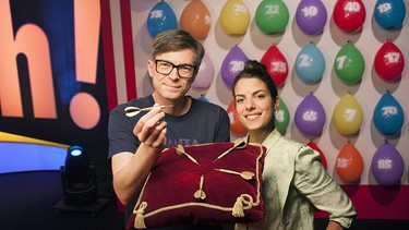 Ralph und Clari (Clarissa Corrêa da Silva und Ralph Caspers) zum Thema "Pännnnng". | Bild: BR/WDR/Thorsten Schneider