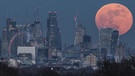 Supermond über London am 31. Januar 2018. | Bild: picture-alliance/dpa