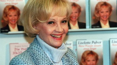 Liselotte Pulver auf der Frankfurter Buchmesse, 2000 | Bild: picture-alliance/dpa