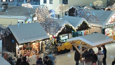 Treiben auf dem Weihnachtsmarkt "Kronacher Weihnacht" | Bild: Stefan Weiss