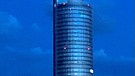 Der Business Tower in Nürnberg in der Abenddämmerung. | Bild: Kerstin Mahr, Nürnberg, 17.07.2023