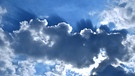 Nach dem Dauerregen der vergangenen Tage riss die Wolkendecke endlich auf und die Sonnenstrahlen zeichneten interessante Schatten. | Bild: Wilfried Wagner, Erlangen, 30.08.2023