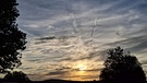 Ein Sonnenaufgang mit viel Qualität. Aufgenommen bei Hirschaid im Landkreis Bamberg. | Bild: Sebastian Fischer, Forchheim, 19.07.2024