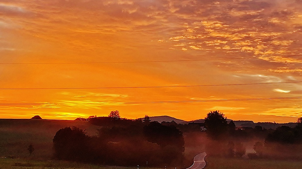 Morgenrot schlecht Wetterbot, der Horizont in Flammen. | Bild: Ottmar Mueller, Obermerzbach, 08.10.2024