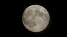 Der Mond leutet in seiner vollen Pracht. | Bild: Simone Leidel, Markt Berolzheim, 18.10.2024