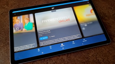 Die Frankenschau aktuell in der ARD Mediathek auf einem Tablet | Bild: BR/Frank Staudenmayer