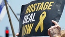 Transparent "Hostage Deal Now" | Bild: Bayerischer Rundfunk 2024