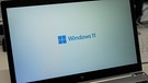 Bildschirm mit dem Schriftzug Windows11 | Bild: Bayerischer Rundfunk 2025