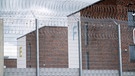 Abschiebegefängnis - Haftbedingungen rechtswidrig | Bild: Bayerischer Rundfunk 2024