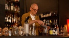 Barkeeper Jakob Habel | Bild: Bayerischer Rundfunk 2024