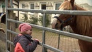 Kind mit Esel | Bild: Bayerischer Rundfunk 2023