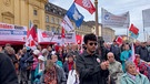 Protest gegen Bürgergeld-Kürzungen in München | Bild: Bayerischer Rundfunk 2024