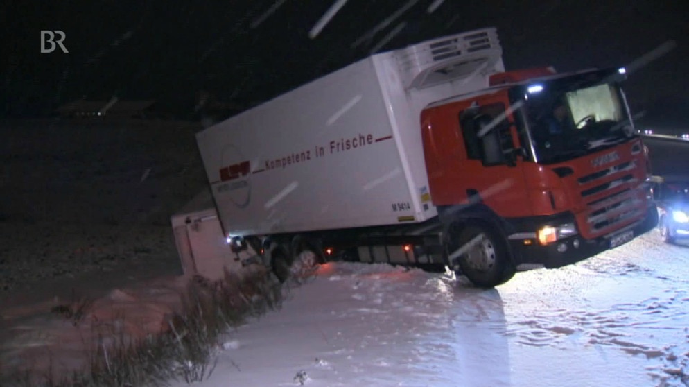 Starker Schneefall: Verkehrsbehinderungen In Bayern | BR24 | BR.de