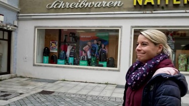 Reporterin Steffi Heiß in Memmingen  | Bild: BR Fernsehen