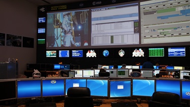 Das Columbus-Kontrollzentrum verfolgt den Start von Alexander Gerst zur ISS. | Bild: DLR