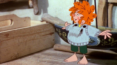 Folge 15: Der Wollpullover / Pumuckl friert schrecklich, weil es in der Werkstatt so kalt ist. Die nette Frau Schröder strickt ihm einen kleinen Pullover. | Bild: BR/Infafilm GmbH/Original-Entwurf "Pumuckl"-Figur: Barbara von Johnson