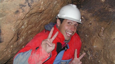 Wer traut sich rein in dunkle Höhlen? / Willi traut sich heute in eine Höhle und erfährt, wie diese entstehen. Für Höhlenforscher ist es das Größte Höhlen zu entdecken und zu vermessen. | Bild: BR/megaherz gmbh