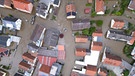 Teile von Reichertshofen sind vom Wasser überflutet. (Luftaufnahme mit einer Drohne) (Archivbild vom 02.06.2024) | Bild: picture alliance/dpa | Sven Hoppe